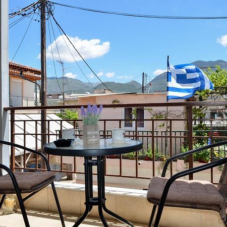 Appartement Nefeli For Two à Kalamata Extérieur photo