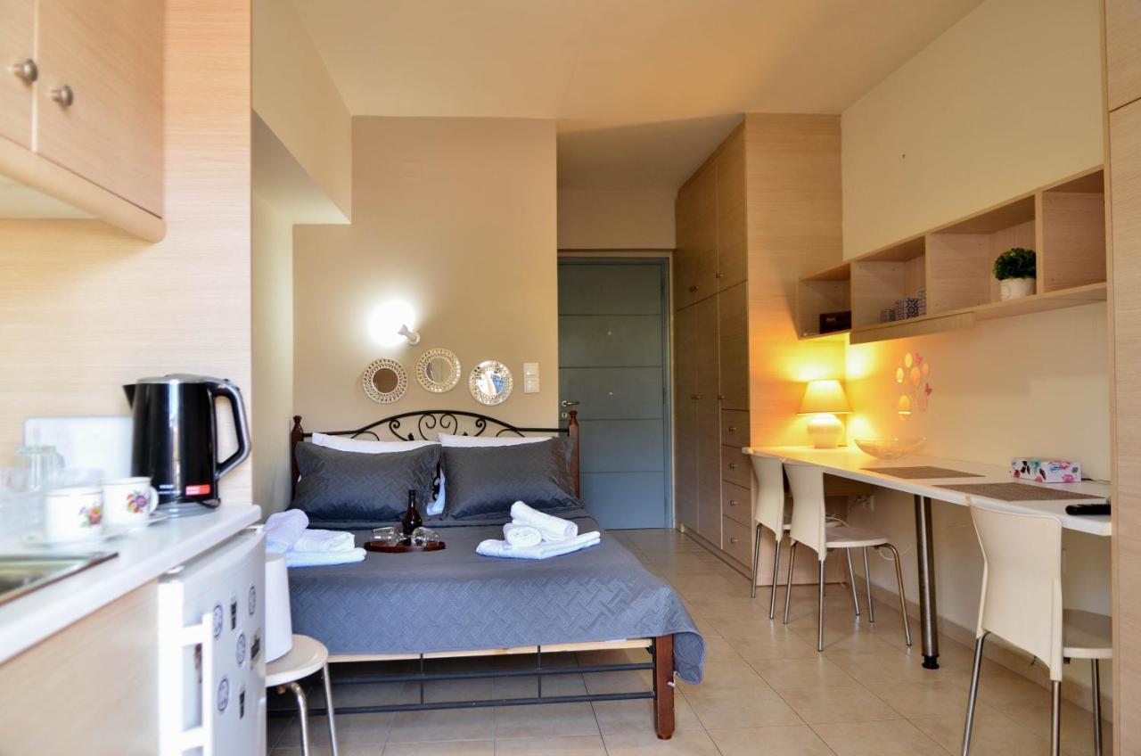 Appartement Nefeli For Two à Kalamata Extérieur photo